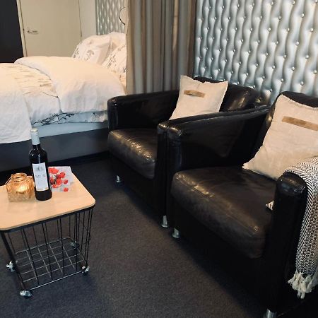 Bed & Breakfast "Aan De Banis" ไรเซน ภายนอก รูปภาพ